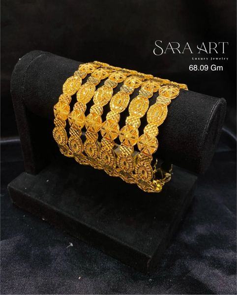 Manchette MN-025: gold bangle set, 68.09 g, SARA ART Dubai